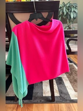 Lilly Pulitzer Bright Pink and Mint Colorblock Poncho